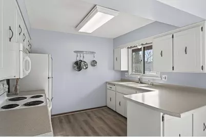 21306 Heath Avenue N, Forest Lake, MN 55025 - Photo 9