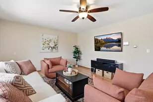 1412 10th Ave W, Shakopee, MN 55379 - Photo 3