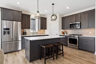 1201 Gretz Wy, New Richmond, WI 54017 - Photo 11