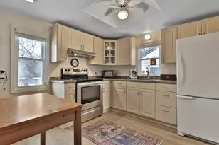 87 Quail St, Mahtomedi, MN 55115 - Photo 9