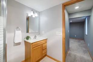 8131 Upton Ave S, Bloomington, MN 55431 - Photo 27