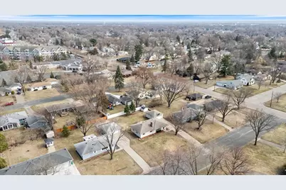 8131 Upton Avenue S, Bloomington, MN 55431 - Photo 35