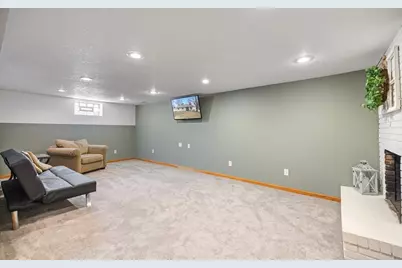 8131 Upton Avenue S, Bloomington, MN 55431 - Photo 21