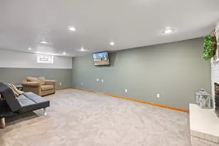 8131 Upton Ave S, Bloomington, MN 55431 - Photo 21