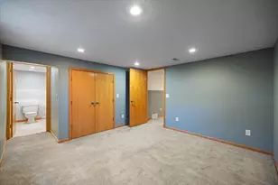 8131 Upton Ave S, Bloomington, MN 55431 - Photo 25