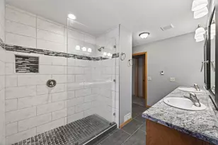 102 Woodridge Ln, Circle Pines, MN 55014 - Photo 25