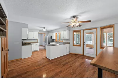 102 Woodridge Lane, Circle Pines, MN 55014 - Photo 9