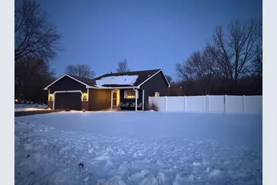 631 Conestoga Trail, Chanhassen, MN 55317 - Photo 3