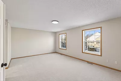 879 Braunworth Court, Chaska, MN 55318 - Photo 19