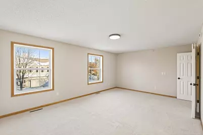 879 Braunworth Court, Chaska, MN 55318 - Photo 25