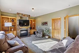 1693 Windsor Dr S, Shakopee, MN 55379 - Photo 7