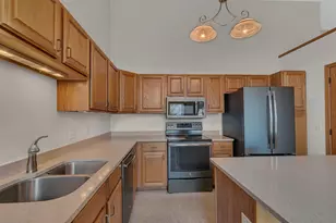 1904 27th St SE, Saint Cloud, MN 56304 - Photo 3