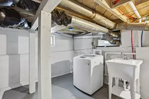 1592 Greenbrier St, Saint Paul, MN 55106 - Photo 9