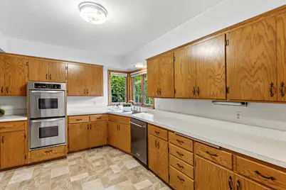 3081 Chatsworth Street N, Roseville, MN 55113 - Photo 5