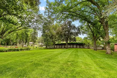 3081 Chatsworth Street N, Roseville, MN 55113 - Photo 37