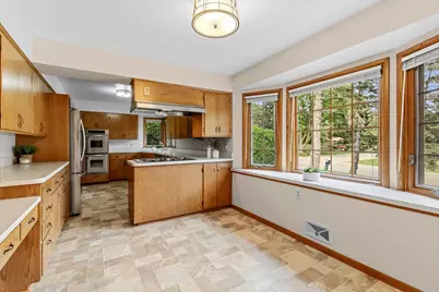3081 Chatsworth Street N, Roseville, MN 55113 - Photo 7