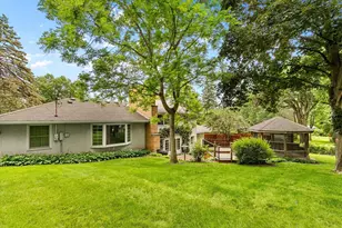 3081 Chatsworth St N, Roseville, MN 55113 - Photo 35