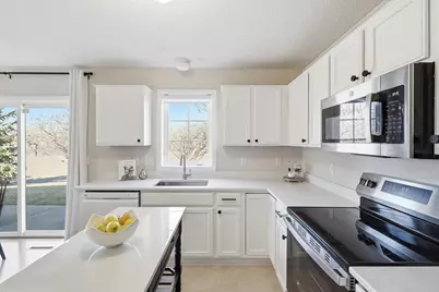 17417 Gettysburg Way #17128, Lakeville, MN 55044 - Photo 7