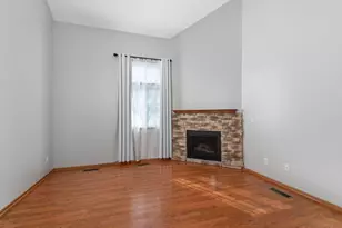 13529 Carmody Dr, Eden Prairie, MN 55344 - Photo 9