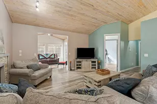 13761 Dorothy Dr, Rogers, MN 55374 - Photo 15