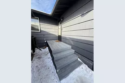 240 Kneale Avenue N, Thief River Falls, MN 56701 - Photo 3