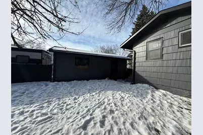 240 Kneale Avenue N, Thief River Falls, MN 56701 - Photo 37
