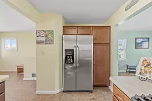 2139 4th St E, Saint Paul, MN 55119 - Photo 11