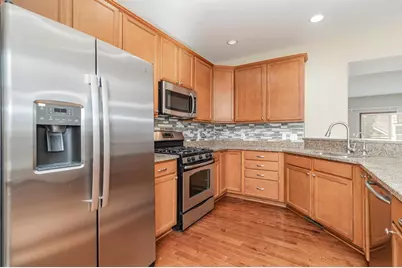 1949 Commonwealth Boulevard #2, Chanhassen, MN 55317 - Photo 5