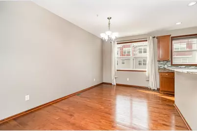 1949 Commonwealth Boulevard #2, Chanhassen, MN 55317 - Photo 7