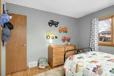 9821 Xerxes Avenue S, Bloomington, MN 55431 - Photo 19