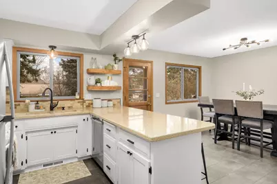 9821 Xerxes Avenue S, Bloomington, MN 55431 - Photo 9