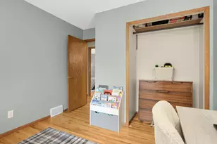 9821 Xerxes Ave S, Bloomington, MN 55431 - Photo 21