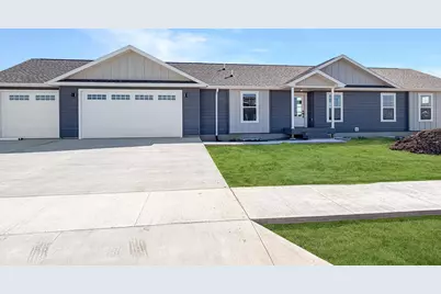 1509 Ellis Avenue, Marshall, MN 56258 - Photo 1