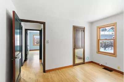 1869 Chelton Avenue W, Saint Paul, MN 55104 - Photo 11