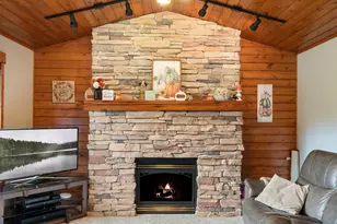 32433 Cedar St, Breezy Point, MN 56472 - Photo 11