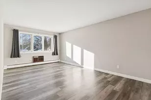 4380 Brookside Ct, Edina, MN 55436 - Photo 7