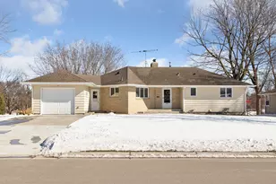 111 Sunrise Ave N, New Prague, MN 56071 - Photo 1