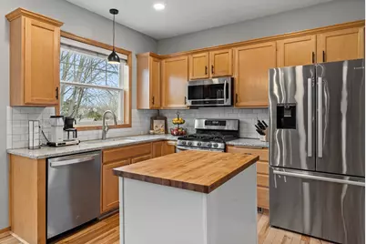 12156 85th Place N, Maple Grove, MN 55369 - Photo 5