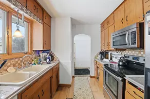 304 2nd St SE, Hinckley, MN 55037 - Photo 5