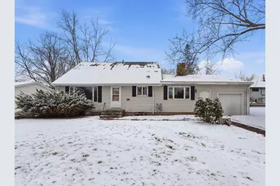 304 2nd Street SE, Hinckley, MN 55037 - Photo 1