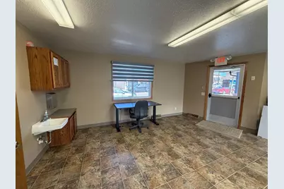 713 10th Street, Worthington, MN 56187 - Photo 9