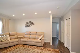 1465 McIntosh Cir, Shakopee, MN 55379 - Photo 9