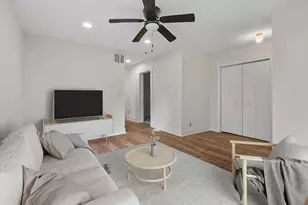 2610 Dupont Ave S, Minneapolis, MN 55408 - Photo 3