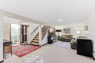 910 6th Street W, Hastings, MN 55033 - Photo 17