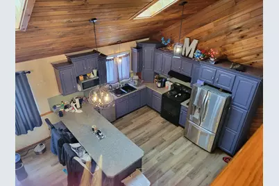 405 Riverside Avenue S, Thief River Falls, MN 56701 - Photo 3
