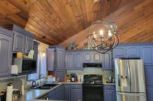 405 Riverside Ave S, Thief River Falls, MN 56701 - Photo 3