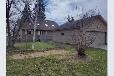 405 Riverside Avenue S, Thief River Falls, MN 56701 - Photo 29
