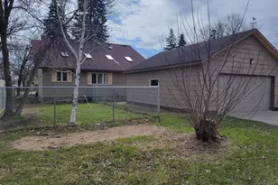 405 Riverside Ave S, Thief River Falls, MN 56701 - Photo 29
