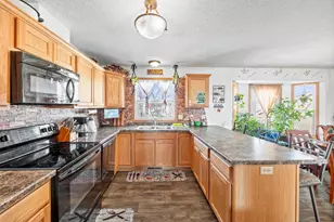 1204 Prairie Ridge Ln, Lester Prairie, MN 55354 - Photo 5