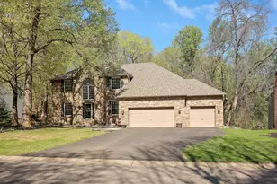 17126 New Market Dr, Eden Prairie, MN 55347 - Photo 3